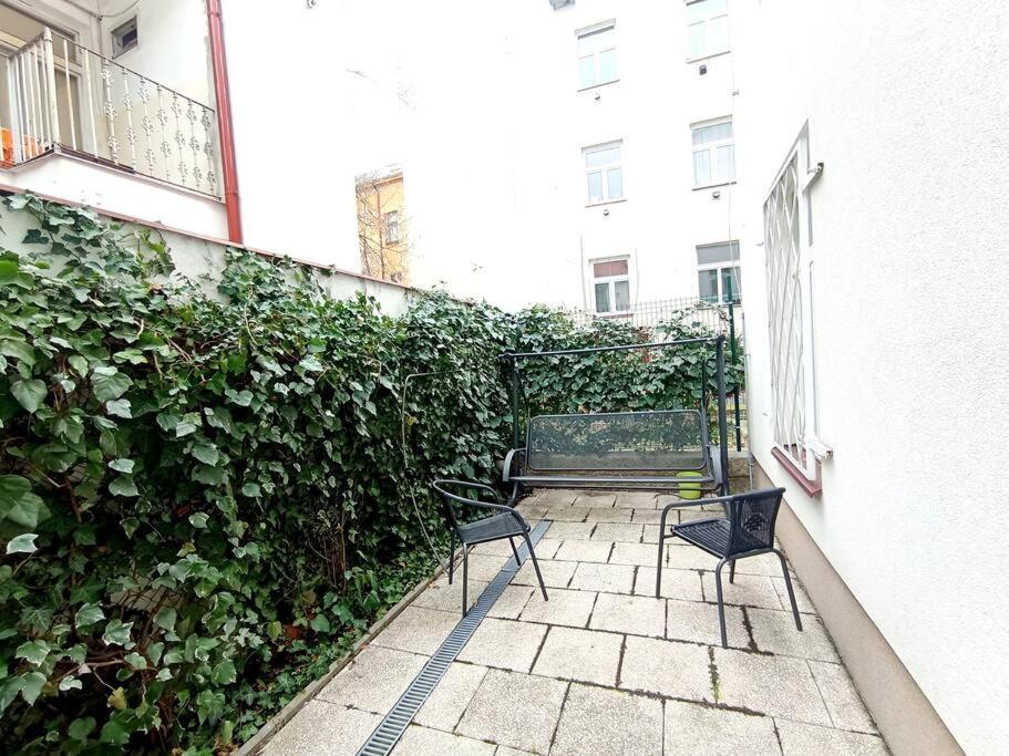 Apartment Captain Nemo Praga Zewnętrze zdjęcie